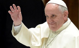 Le pape François a salué samedi "l'ardeur" du Chemin néocatéchuménal, communauté catholique en plein essor, l'exhortant à "construire et conserver la communion" avec les Eglises locales et à respecter la liberté d'adhésion de ses membres.