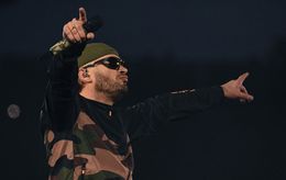 Un show inédit »… Jul annonce quatre nouveaux concerts au Stade de France  et au Vélodrome en 2026