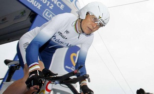 La championne cycliste française Jeannie Longo, lors du contre la montre des championnats de France le 21 juin 2012.