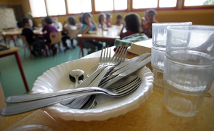 Une cantine en 2009 près d'Angoulême (Charente)