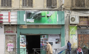 Les fidèles de la porte d'Aix vont prier dans à la mosquée El Taqwa
