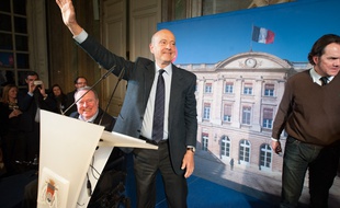 Alain Juppé, réélu maire de Bordeaux, le dimanche 23 mars 2014.