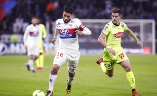Baptiste Santamaria a réalisé un énorme travail pour tenter de museler Nabil Fekir via un marquage individuel très strict.