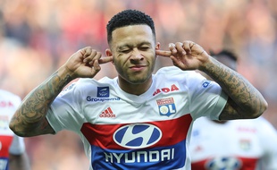 Memphis Depay, ici avec sa célébration de but emblématique, lors d'un succès à Nice (0-5) en novembre dernier.