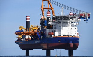 Le navire Aeolus chargé du forage du futur parc éolien offshore de Saint-Brieuc avait été à l'origine d'une pollution en mer le 14 juin 2021.