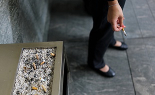 Des zones fumeurs seront mises en place à distance des entrées de l'Ecole des hautes études en santé publique à Rennes.