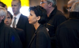 Rachida Dati et Bernard Debré ont eu lundi et mardi un violent échange sur internet après que la maire UMP du VIIe arrondissement parisien a appuyé avec force la candidature de Brigitte Kuster, suspendue de l'UMP, contre le candidat investi par le parti dans la 4ème circonscription.