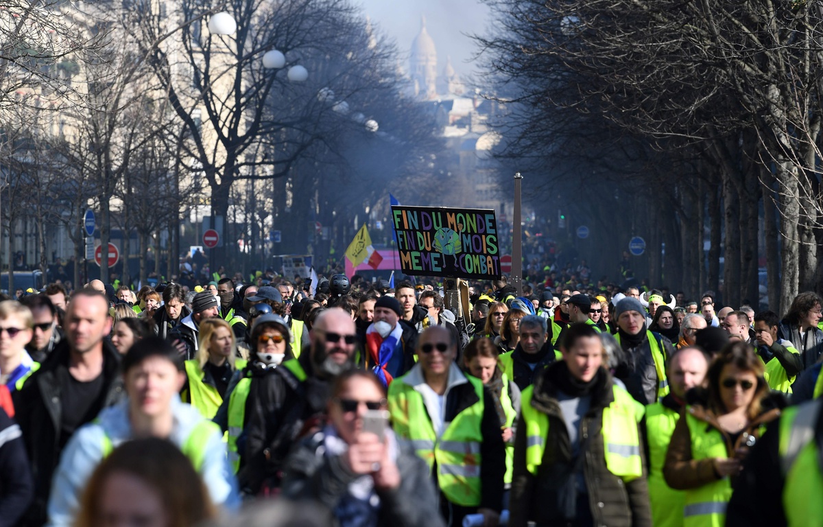 Gilets Jaunes Tendance Coatesy