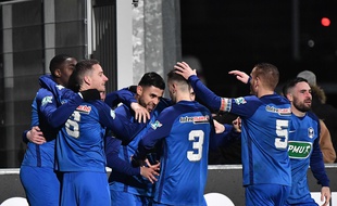 En ouvrant le score ce mardi contre Dijon, l'attaquant limonois Aziz Bouzit a cru qu'il allait conduire son club de N3 vers le plus grand exploit de ces 8es de finale de Coupe de France. JEFF PACHOUD