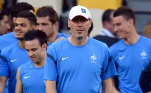 Le sélectionneur de l'équipe de France Laurent Blanc a appelé lundi ses joueurs à ne pas "sous-estimer la Suède", éliminée, même si les Bleus peuvent se permettre de s'incliner par un but d'écart pour décrocher, mardi, leur qualification pour les quarts de finale de l'Euro-2012.