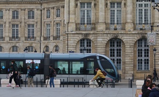 Tramway, place de la Bourse à Bordeaux