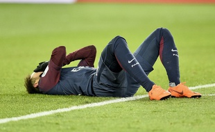 Neymar est actuellement blessé