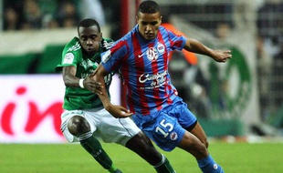 L'attaquant caennais Youssef El-Arabie, le 24 octobre, lors d'un match à Saint-Etienne.