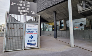 La plateforme de prélèvements de Synlab installée au Zénith de Lille.