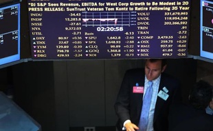 Les taux sur le marché de la dette européenne continuaient à se tendre vendredi, dans un environnement financier perturbé par la fin annoncé des mesures d'aide à l'économie de la banque centrale américaine (Fed).