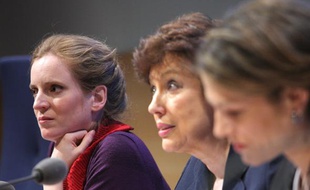 Un trio féminin côté gouvernement pour le «Grenelle des ondes»: Nathalie Kosciusko-Morizet, Roselyne Bachelot et Chantal Jouanno