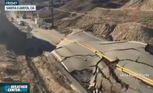 Une portion de cette route californienne s'est brusquement déformée.