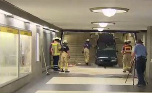 Le conducteur a été arrêté aux alentours de la station peu de temps après puis relâché