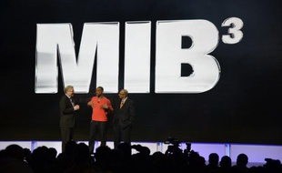 Will Smith fait la promo de «Men in black 3», lors la conférence Sony du CES 2012, le 9 janvier.