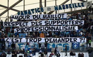 Le supporter frappé par Patrice Evra appartient au groupe des Fanatics.