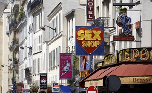 Illustration sex-shop. Archives.
