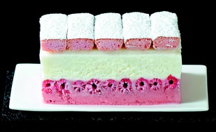 La Pinkie bûche, extraite de «Les Bûches incroyables», Marabout, 7,99 euros.