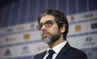 Juninho, ici lors de la conférence de presse de présentation de Rudi Garcia à l'OL, le 15 octobre.