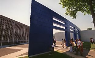 Le campus de l'école des Hautes Etudes Commerciales (HEC), à Jouy en Josas, près de Paris.