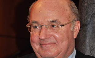 Le député-maire, Alain Bocquet (PCF).