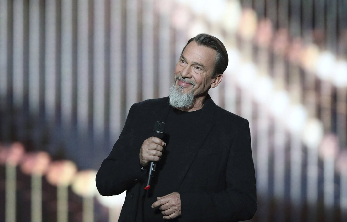 Florent Pagny monte sur scène à la surprise générale lors d'un concert à l'Olympia