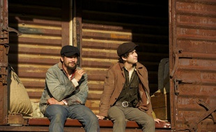 James Franco et Nat Wolff dans In dubious battle de James Franco