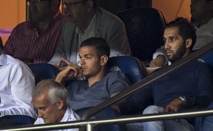 Hatem Ben Arfa dans les tribunes lors de PSG-Arsenal, le 13 septembre 2016.