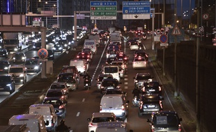 Un embouteillage sur le périphérique parisien (image d'illustration).
