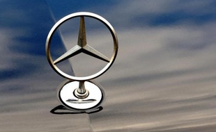 La Cour suprême américaine a décidé mardi que le groupe automobile allemand Daimler ne pouvait pas être poursuivi pour des violations des droits de l'homme qui auraient été commises par sa filiale Mercedes pendant la dictature en Argentine (1976-1983).