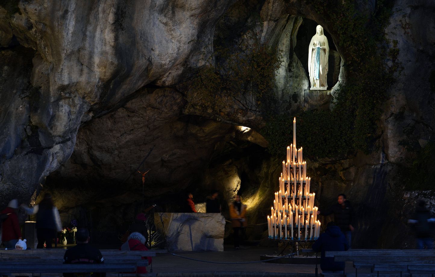 Double guérison, maladies incurables, blessures graves… Les « miracles » de Lourdes les plus dingues