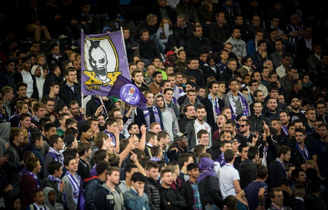 Toulouse : Les ultras du TFC soupçonnés d'usage de fumigènes interdits de stade pendant six mois, jusqu'à leur procès