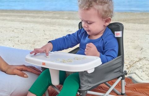 Repas, sommeil, loisirs… Comment voyager léger avec bébé ?