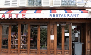 Un restaurant fermé à Paris pendant le confinement, le 31 octobre 2020.