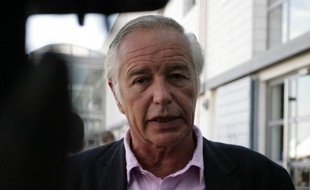 François Rebsamen, le sénateur-maire de Dijon et l'un des organisateurs du Forum sécurité du PS, qui se tiendra mercredi à Créteil (Val-de-Marne), estime que l'objectif pour le Parti socialiste est de devenir "aussi crédible que la droite en la matière".