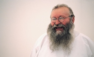 Le peintre et plasticien Hermann Nitsch.