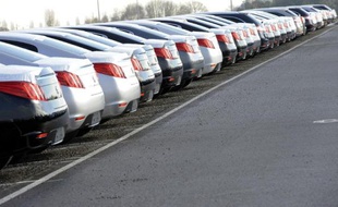 Des voitures du groupe PSA Peugeot-Citroën, le 17 février 2011 à Rennes