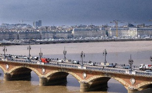 Bordeaux pèse plus pour sa démographie que pour son poids économique