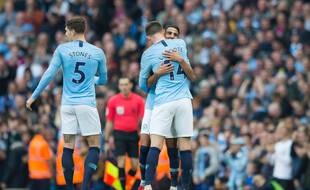 L’étreinte entre Mahrez et Laporte