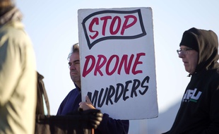 Une manifestation anti-drone près de Las Vegas (Etats-Unis), le 6 mars 2015.