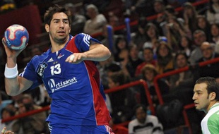 Le handballeur français Nikola Karabatic, lors du match amical France - Algérie, le 10 janvier 2008 à Paris.