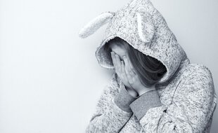 Parce qu'ils sont nés en 2010, toute une génération victime de harcèlement sur les réseaux sociaux.