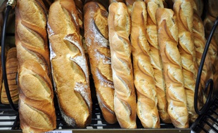 De nombreux produits du quotidien, certains emblématiques de la gastronomie française, sont issus de différents types de fermentation (pain, vin, fromage, beurre, saucisson, choucroute...)