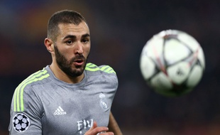 Karim Benzema lors du match entre la Roma et le Real Madrid le 17 février 2016.