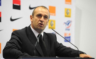Philippe Saint-André, le sélectionneur de l'équipe de France de rugby, le 9 décembre 2011, à Marcoussis.