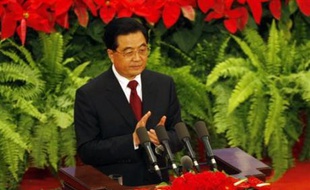 MM. Hu et Obama ont discuté d'une série de questions dont l'actuelle crise financière mondiale et ont évoqué la possibilité de renforcer dans l'avenir les relations entre la Chine et les Etats-Unis, a indiqué l'agence de presse officielle chinoise.